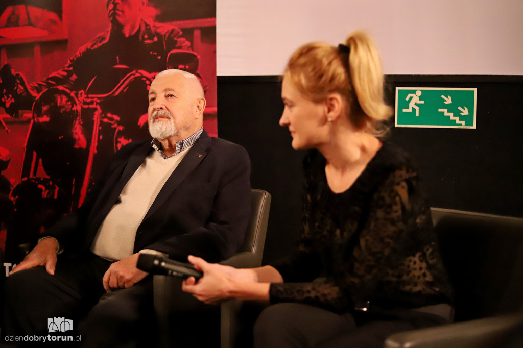 Twóry filmu Czarny Mercedes w Toruniu