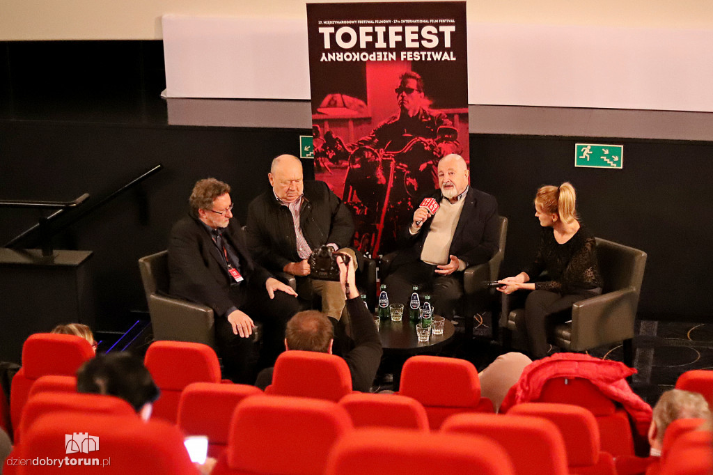 Twóry filmu Czarny Mercedes w Toruniu