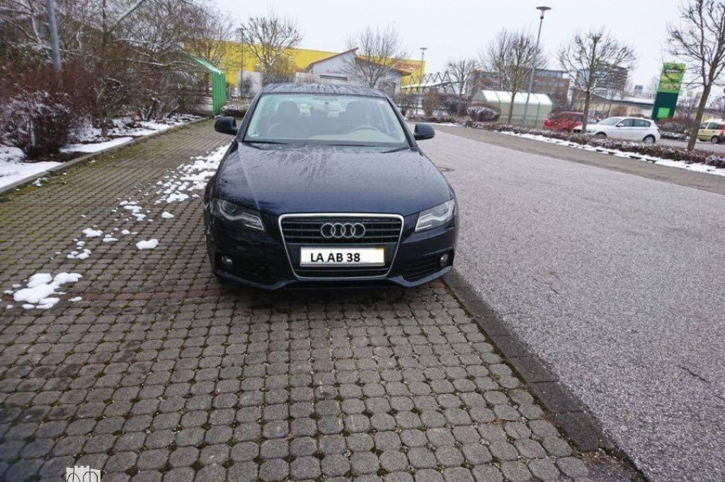 Skradziono auto spod bloku przy Gagarina