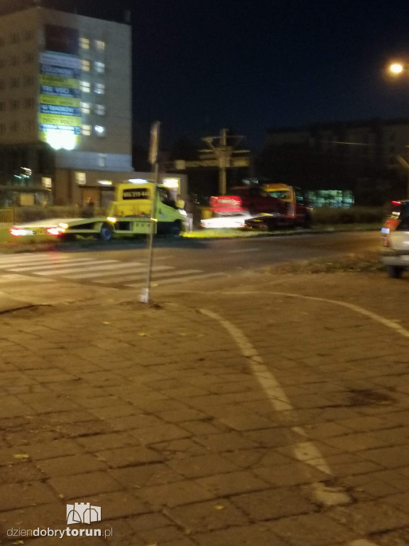 Groźne zderzenie na Alei 700-lecia w Toruniu
