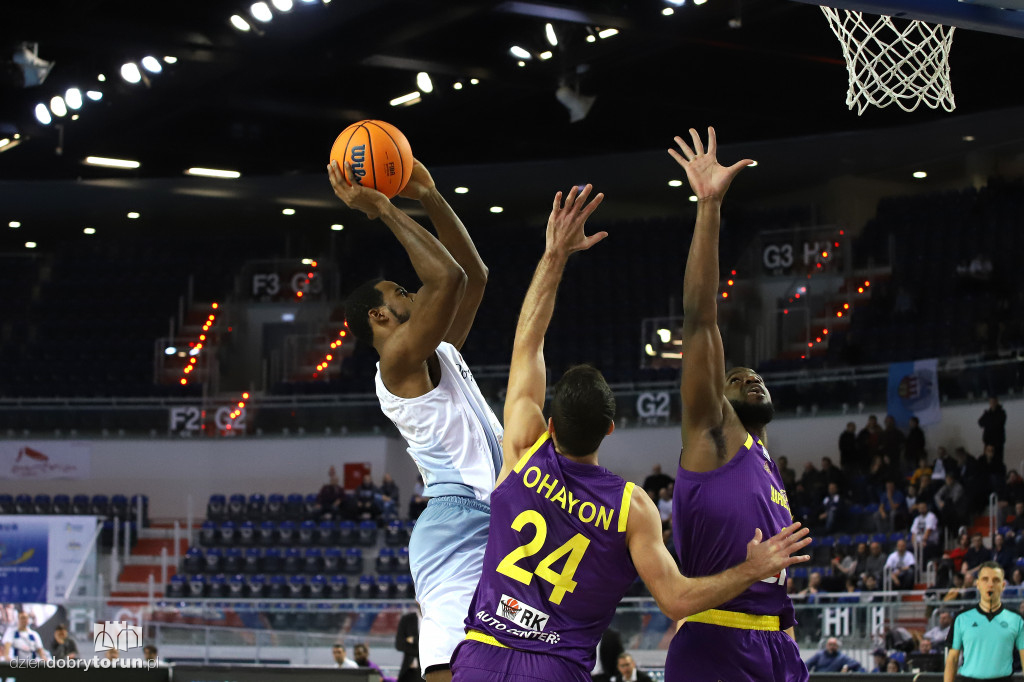 Polski Cukier 105:122 UNET Holon