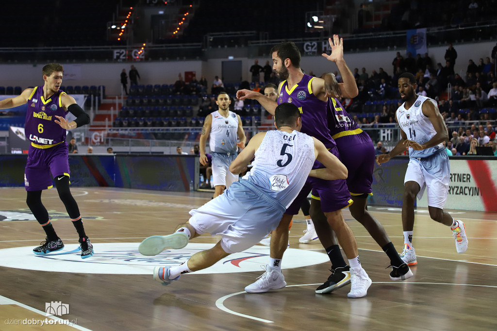 Polski Cukier 105:122 UNET Holon