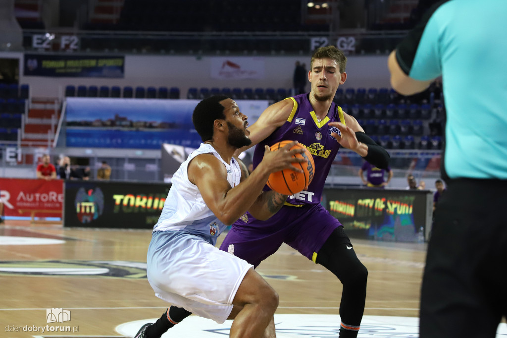 Polski Cukier 105:122 UNET Holon