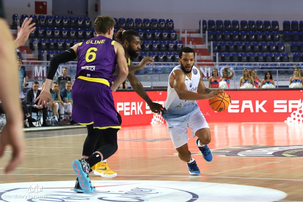 Polski Cukier 105:122 UNET Holon