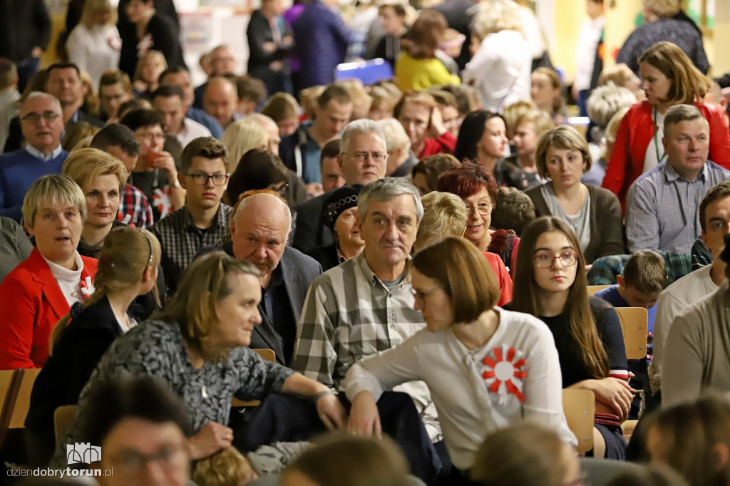 Wspólne Śpiewanie Pieśni Patriotycznych