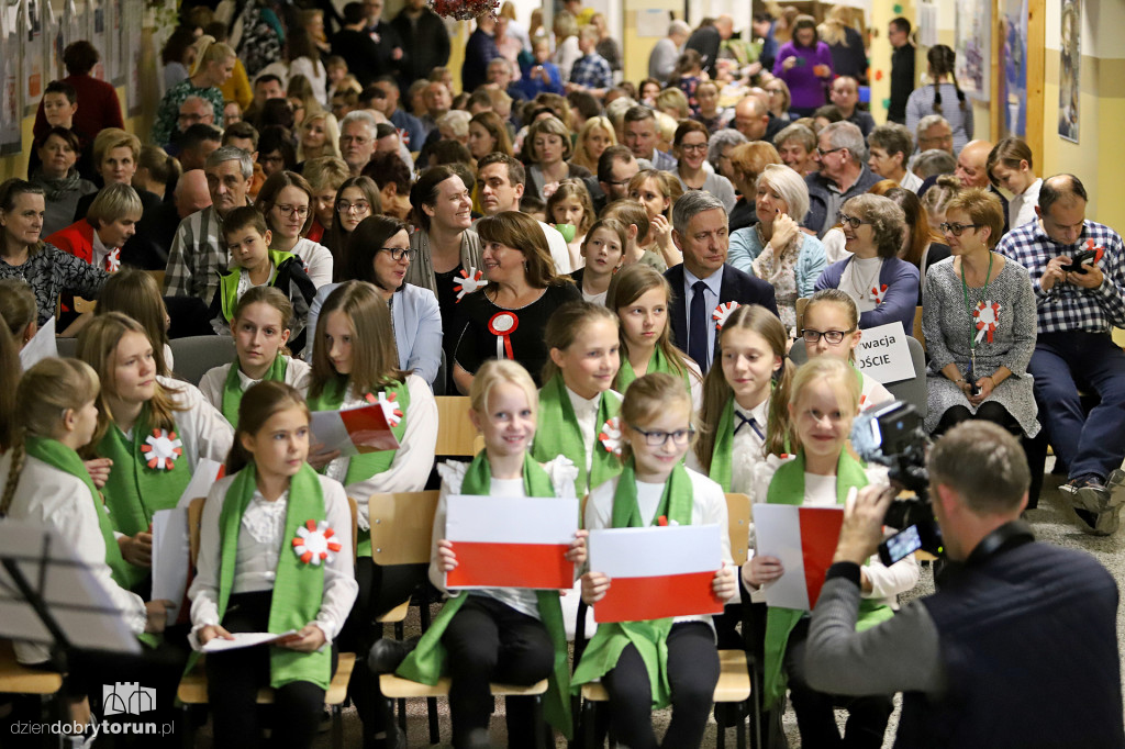 Wspólne Śpiewanie Pieśni Patriotycznych