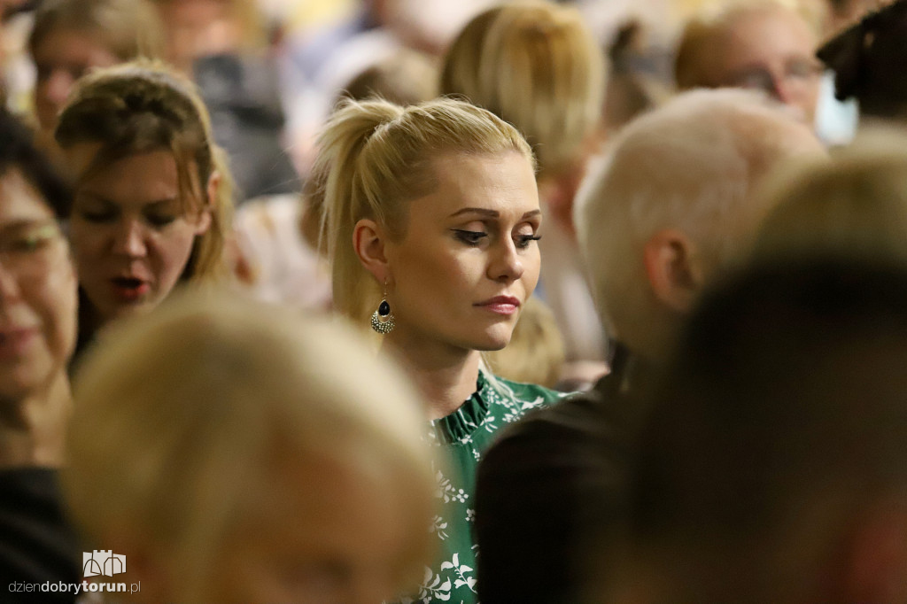 Wspólne Śpiewanie Pieśni Patriotycznych