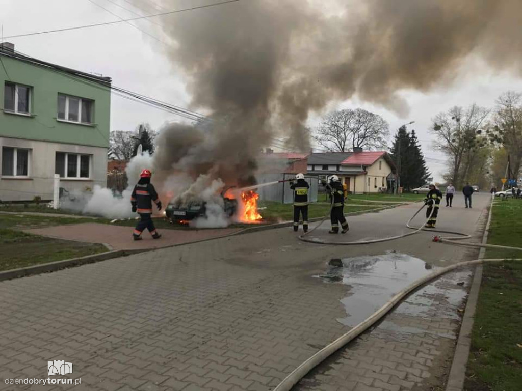 Pożar samochodu w Stablewicach