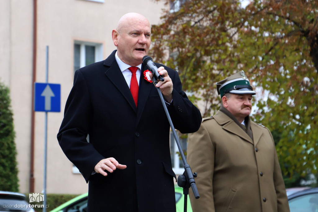 Złożenie kwiatów pod pomnikiem gen. Józefa Hallera
