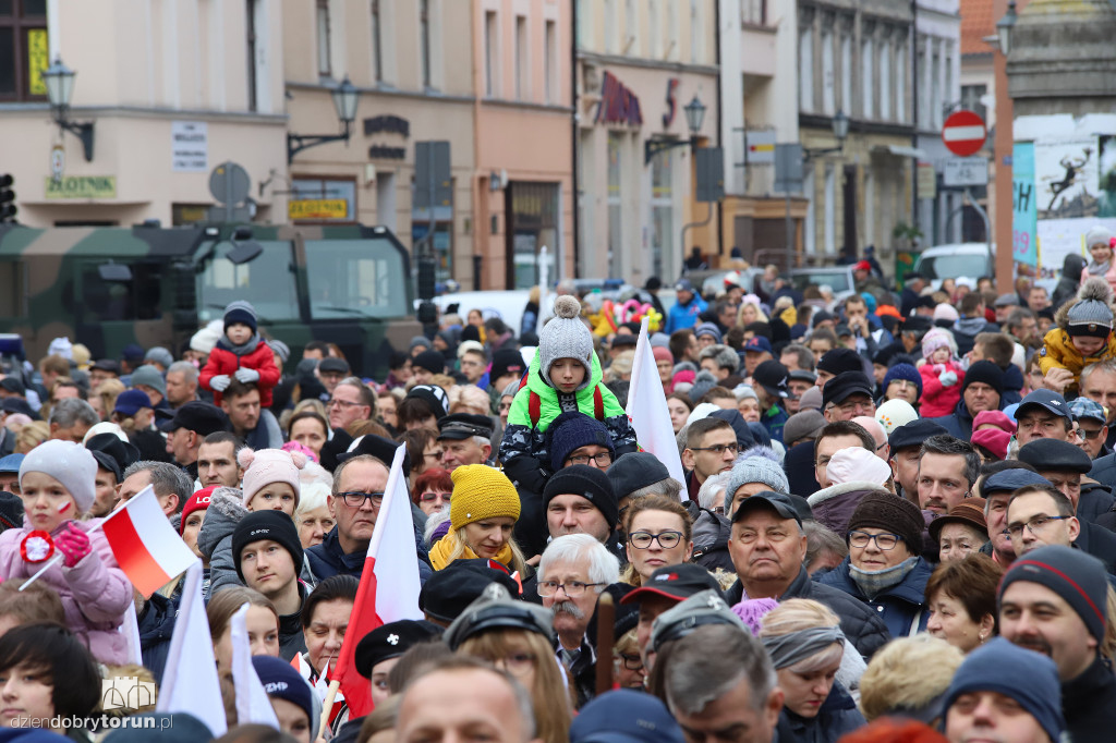 Wspólne odśpiewanie hymnu narodowego