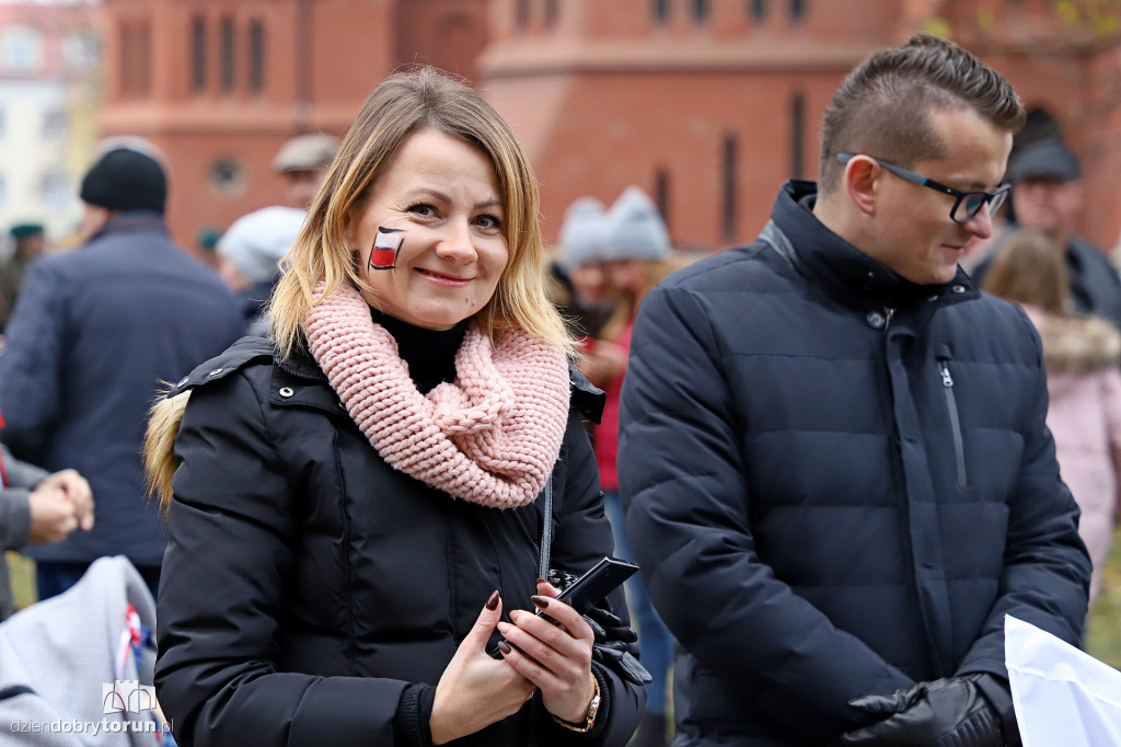 Przemarsz pod pomnik Józefa Piłsudskiego