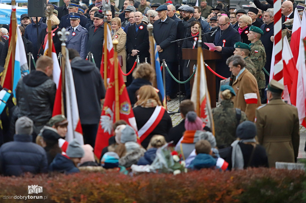 Uroczystość na placu Rapackiego w Toruniu