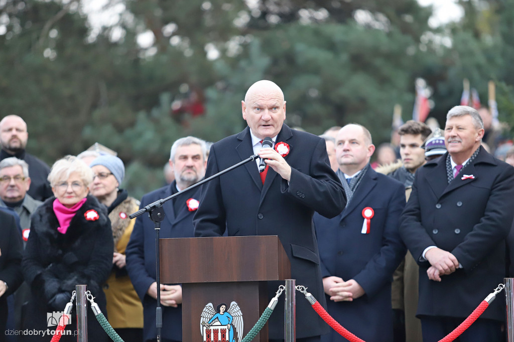 Uroczystość na placu Rapackiego w Toruniu