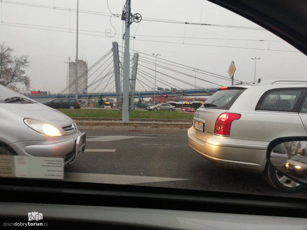 Uszkodzony gazociąg przy ul. Żółkiewskiego