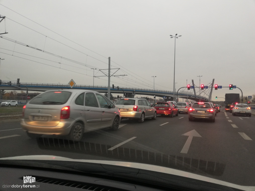 Uszkodzony gazociąg przy ul. Żółkiewskiego