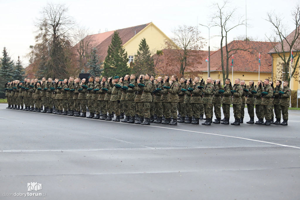 Przysięga wojskowa żołnierzy Narodowych Sił Rezerwowych