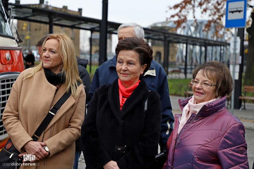 Czerwonym ogórkiem na Toruń Główny