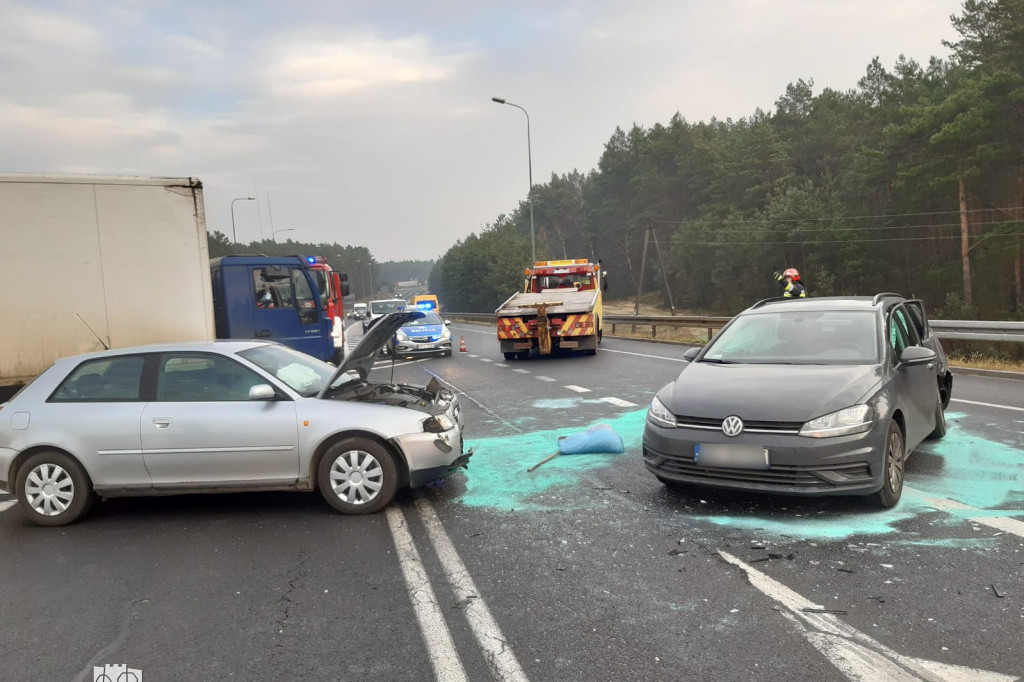 Dwie kolizje koło węzła w Małej Nieszawce
