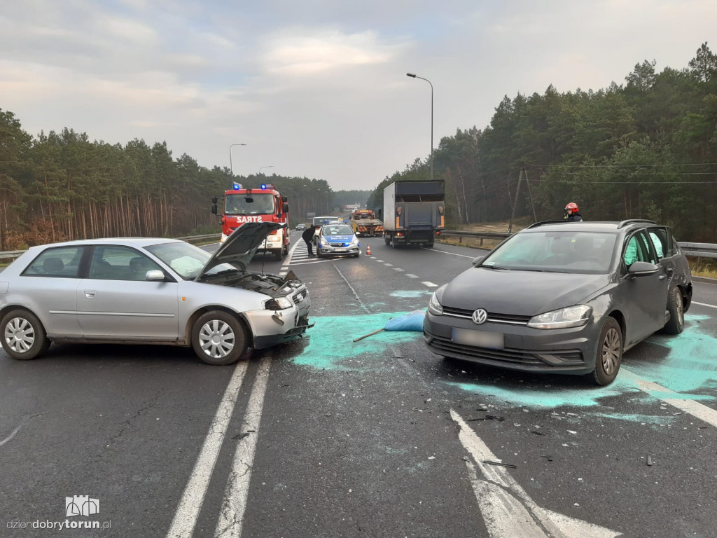 Dwie kolizje koło węzła w Małej Nieszawce