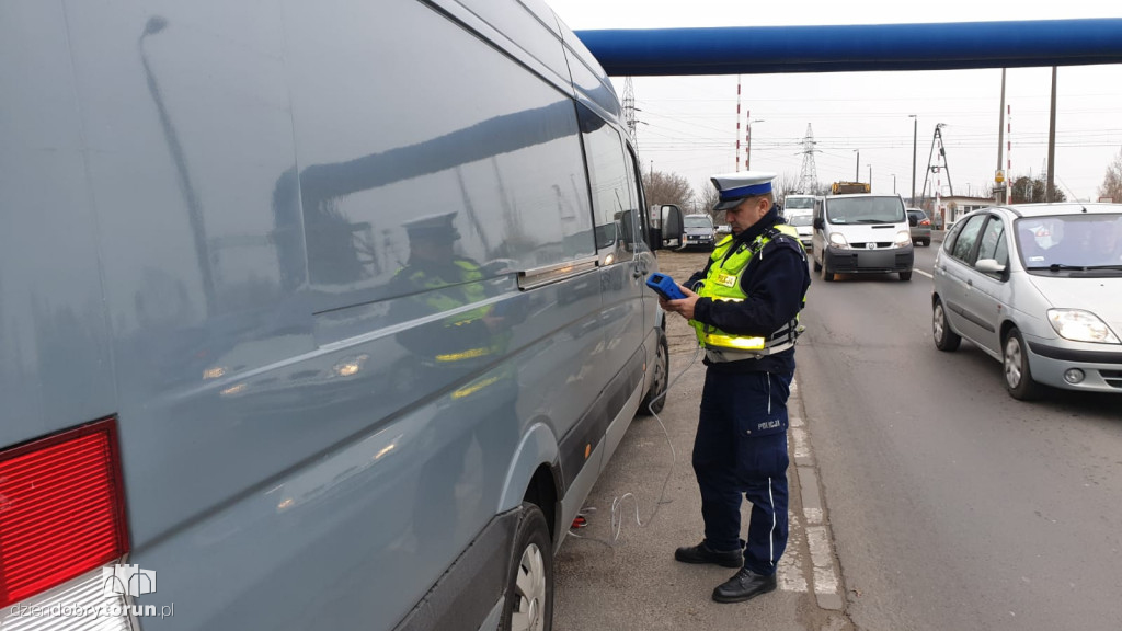 Policjanci skontrolowali pojazdy na ulicach miasta