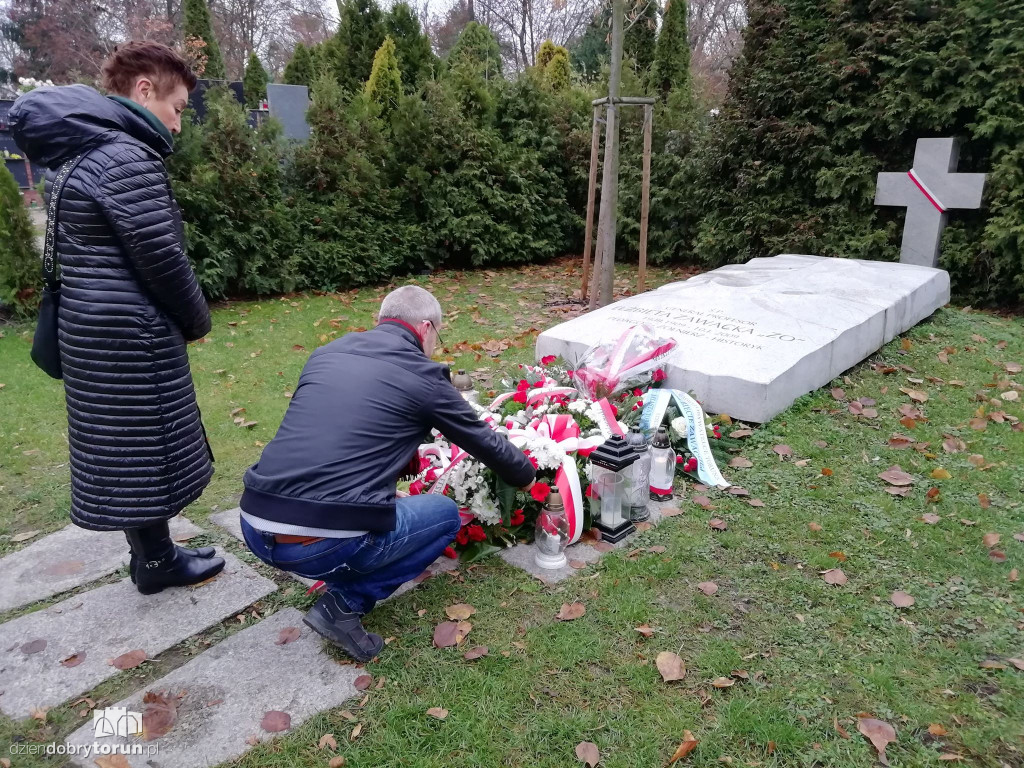 Toruń: uczcili urodziny gen. Zawackiej