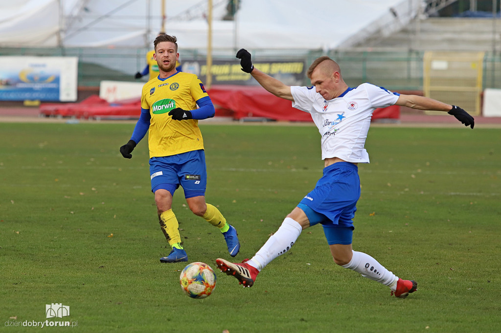 Elana Toruń 3 : 2 Błękitni Stargard