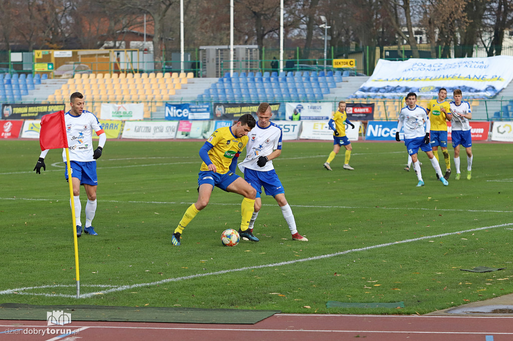 Elana Toruń 3 : 2 Błękitni Stargard