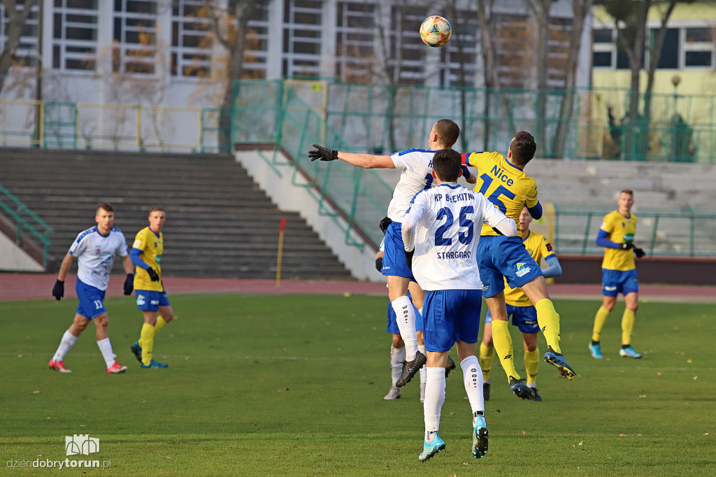 Elana Toruń 3 : 2 Błękitni Stargard