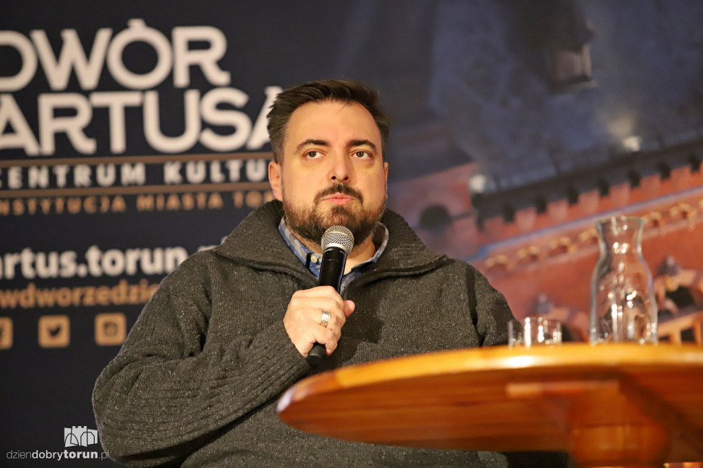 Tomasz Sekielski w Dworze Artusa