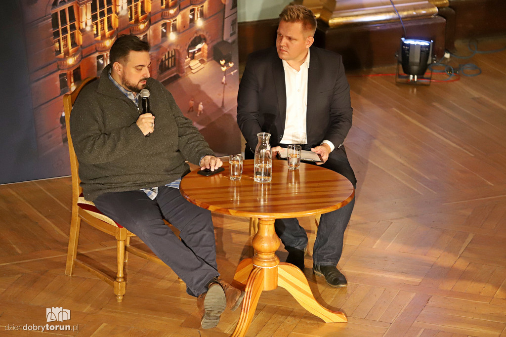 Tomasz Sekielski w Dworze Artusa