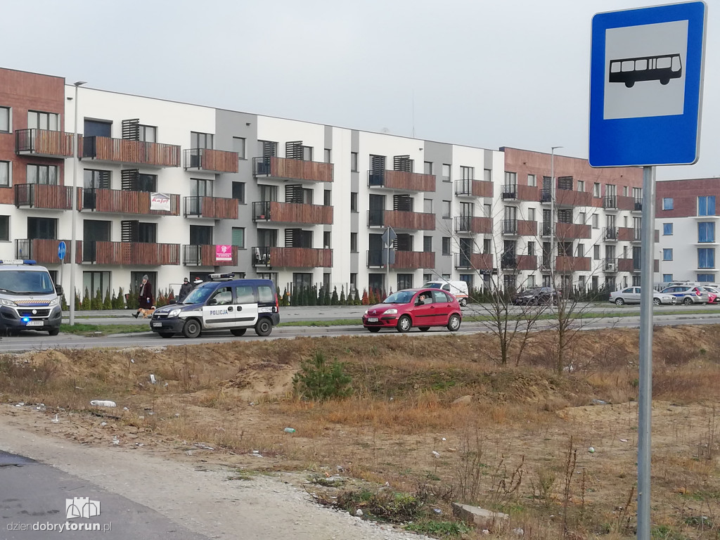 Ewakuacja mieszkańców z bloków na JAR-ze