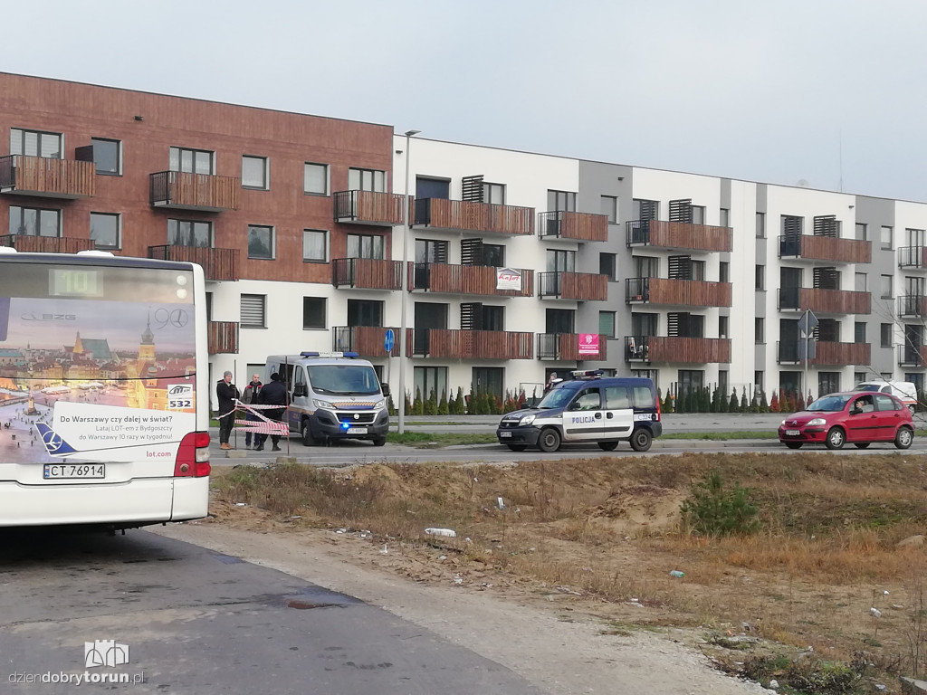 Ewakuacja mieszkańców z bloków na JAR-ze