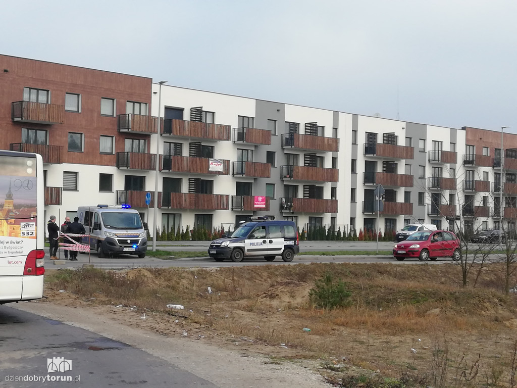 Ewakuacja mieszkańców z bloków na JAR-ze