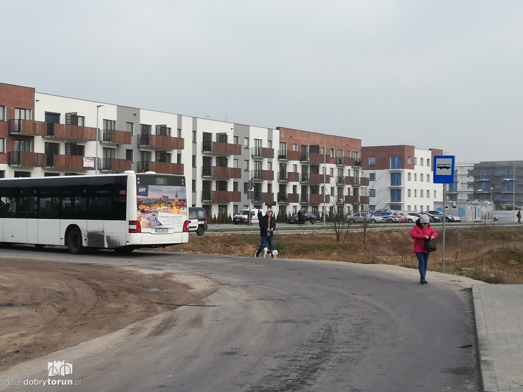 Ewakuacja mieszkańców z bloków na JAR-ze