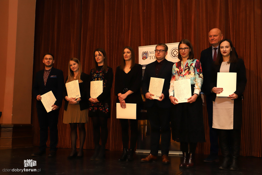 Uroczyste wręczenie stypendiów