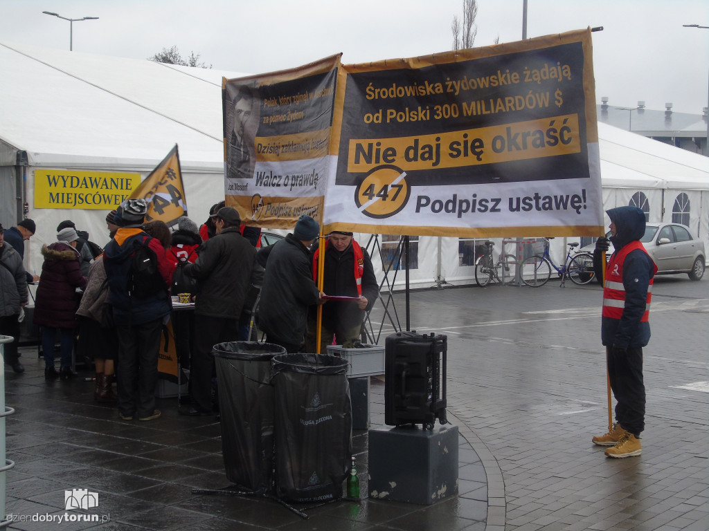 Zbieranie podpisów pod ustawą 447