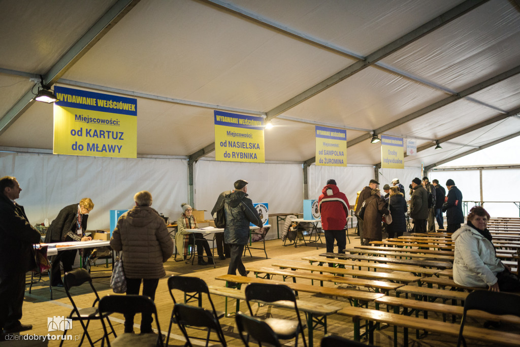 Urodziny Radia Maryja. Tłumy pod Areną Toruń cz. 2
