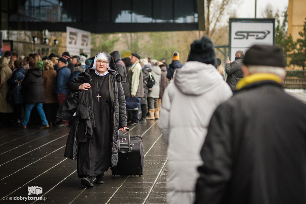 Urodziny Radia Maryja. Tłumy pod Areną Toruń cz. 2