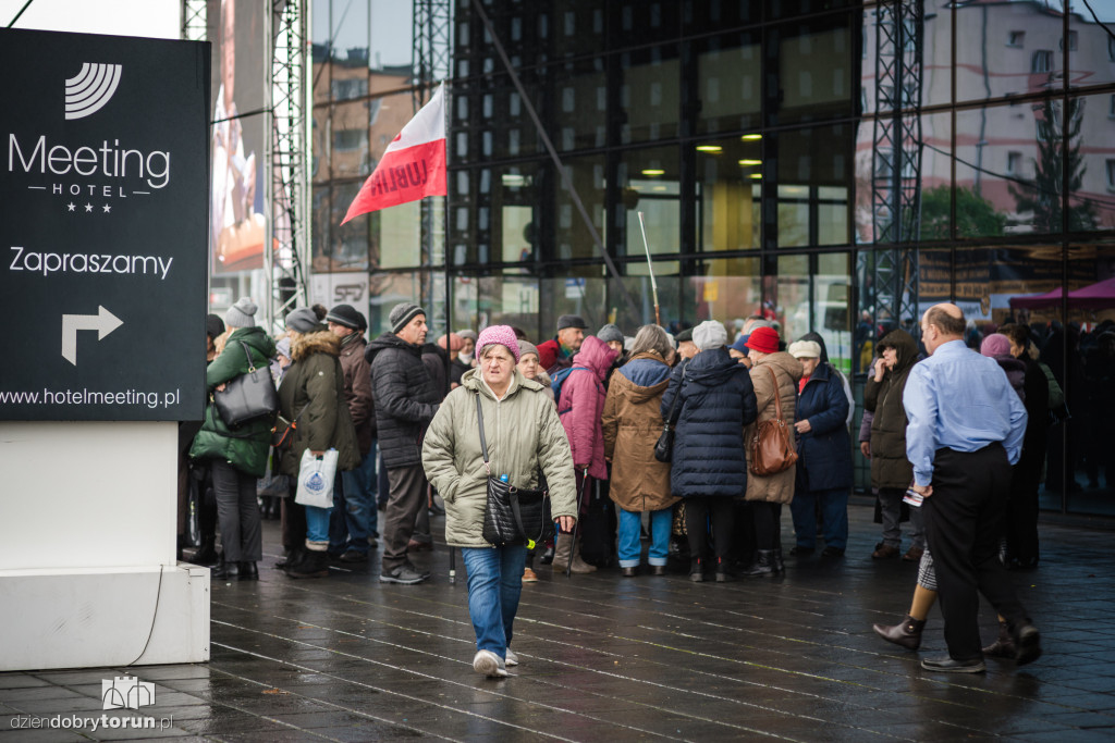 Urodziny Radia Maryja. Tłumy pod Areną Toruń cz. 2