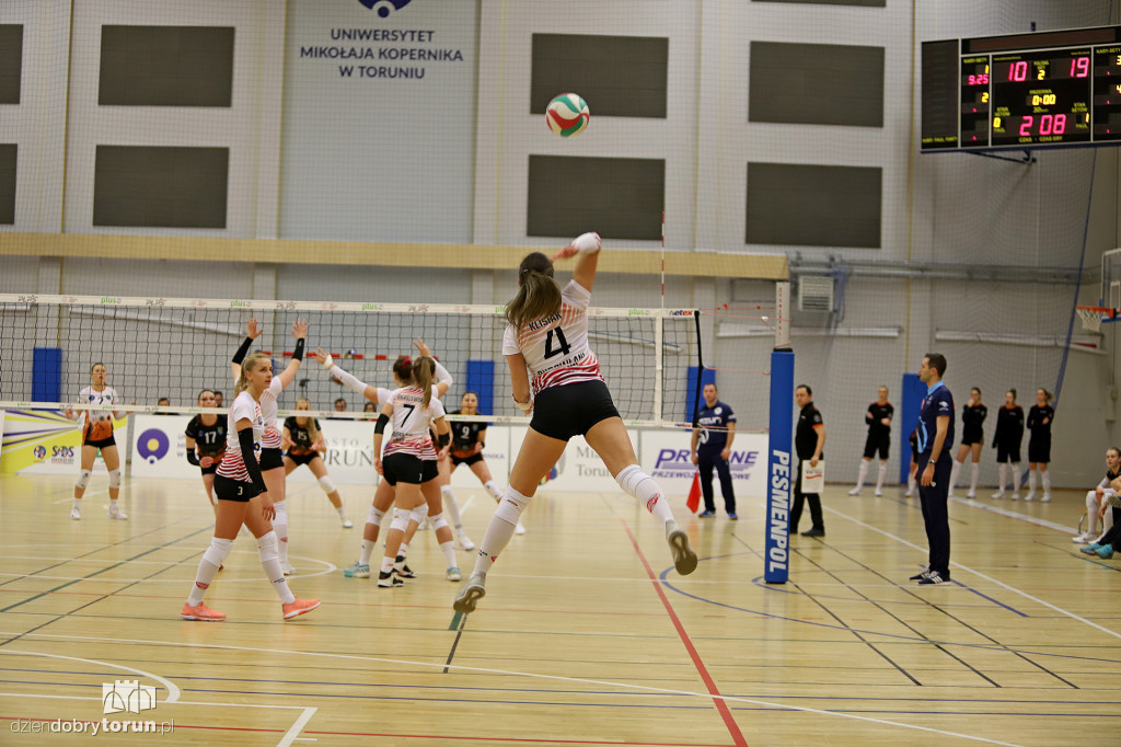 Budowlani Toruń 0 : 3 UNI Opole
