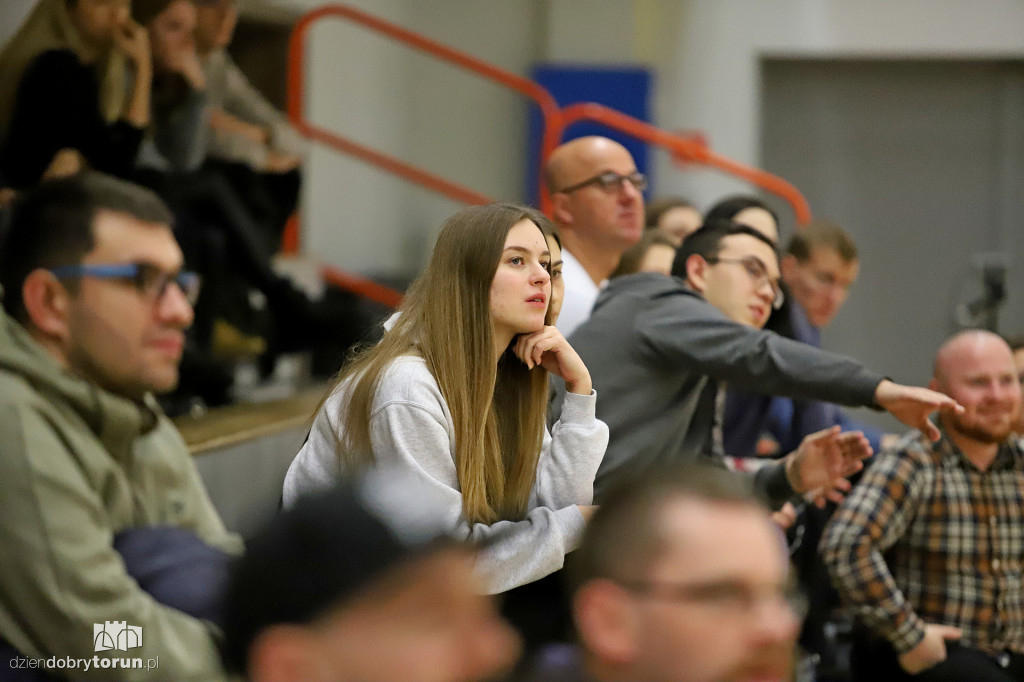Budowlani Toruń 0 : 3 UNI Opole