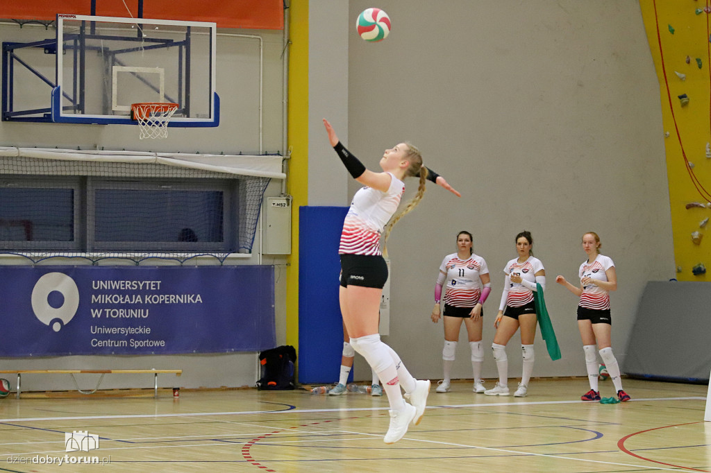 Budowlani Toruń 0 : 3 UNI Opole