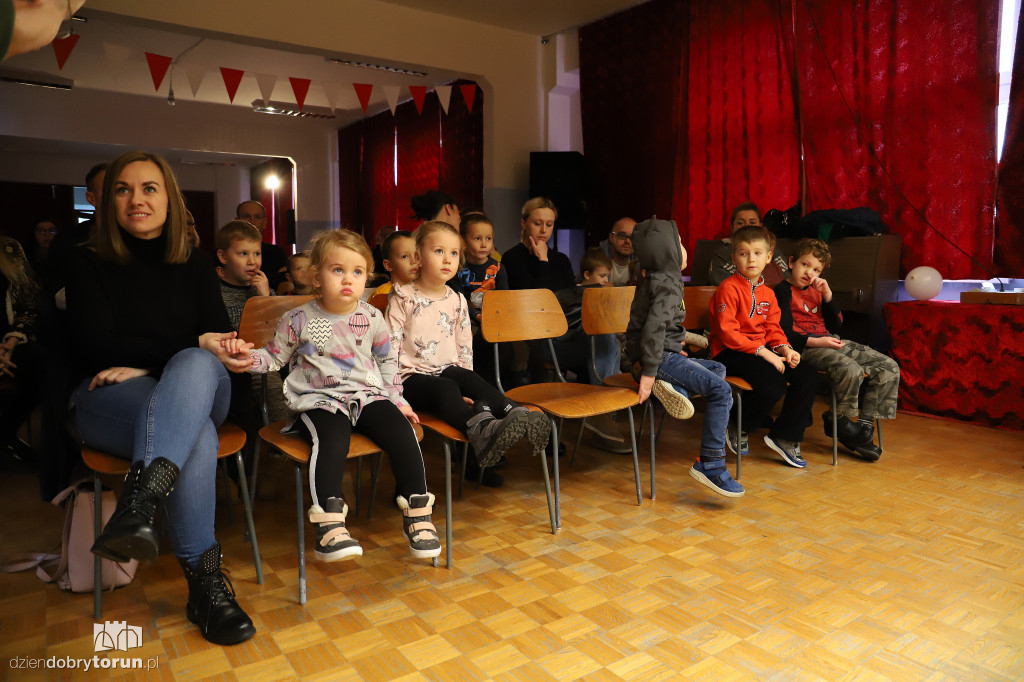 Przedstawienie ,,Przygody kotka Mruczka''