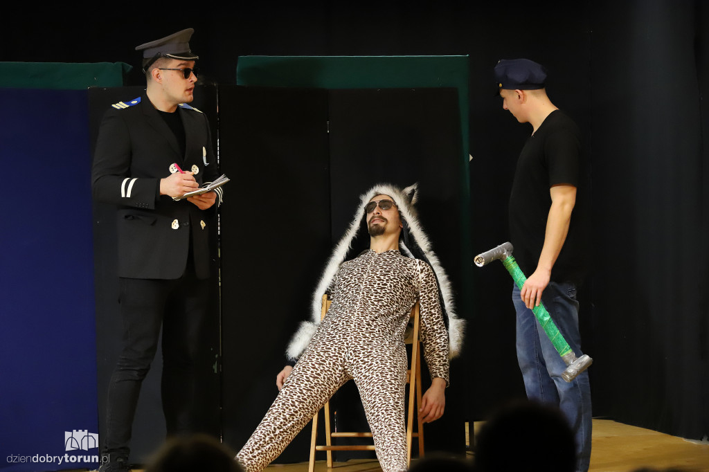 Przedstawienie ,,Przygody kotka Mruczka''