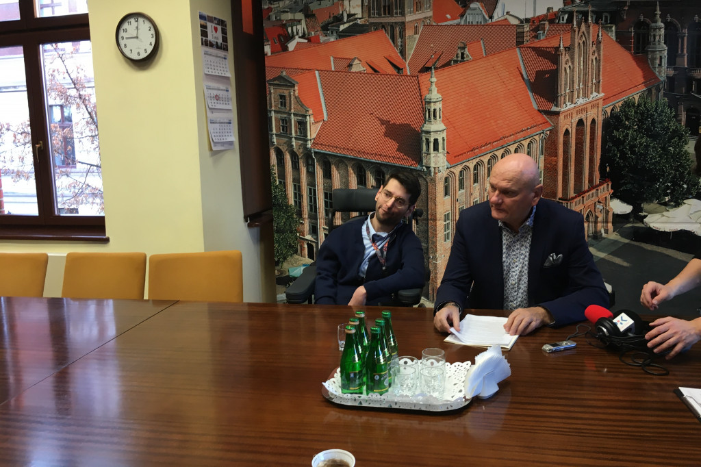 Konferencja o pomocy dla niepełnosprawnych