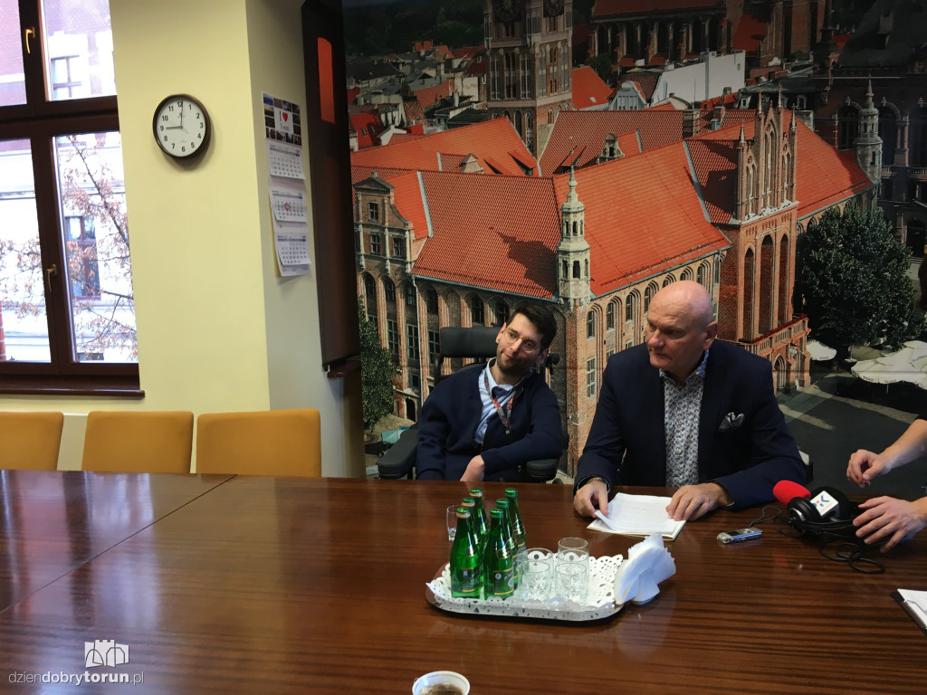 Konferencja o pomocy dla niepełnosprawnych