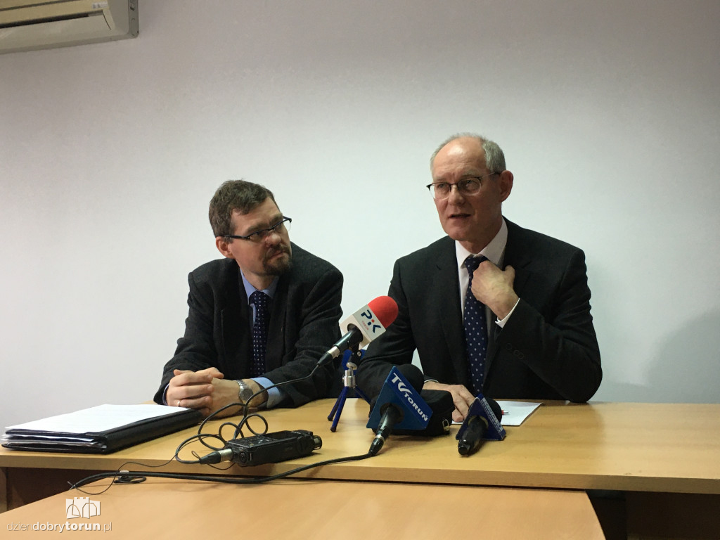 Toruń: konferencja posła Roberta Kwiatkowskiego