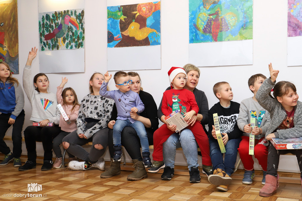Wigilia dla dzieci w Domu Harcerza