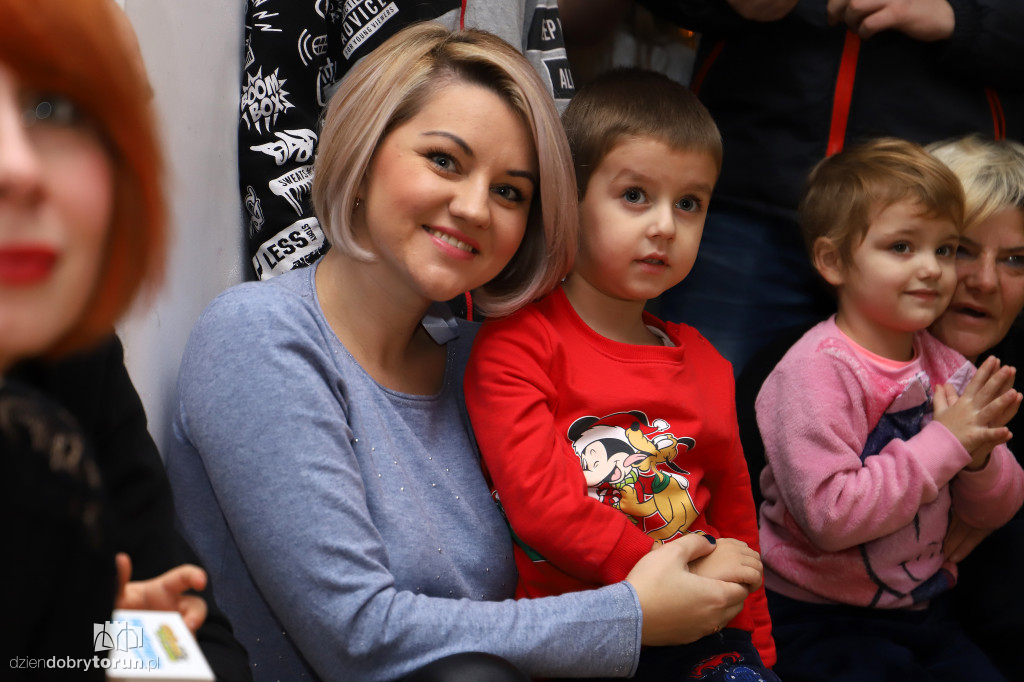 Wigilia dla dzieci w Domu Harcerza