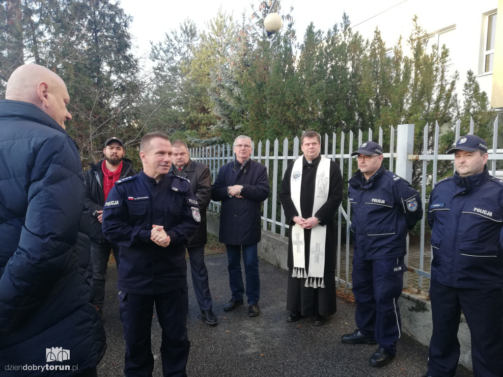 Toruńska policja z dwoma nowymi radiowozami